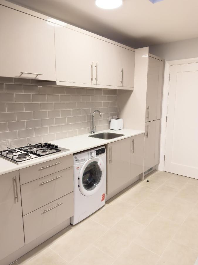 Entire Cozy Guest House 골웨이 외부 사진